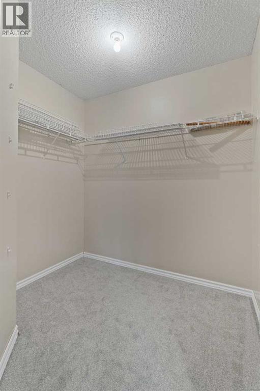 Single Family House for Sale in   Valleyview Park SE Dover Calgary 