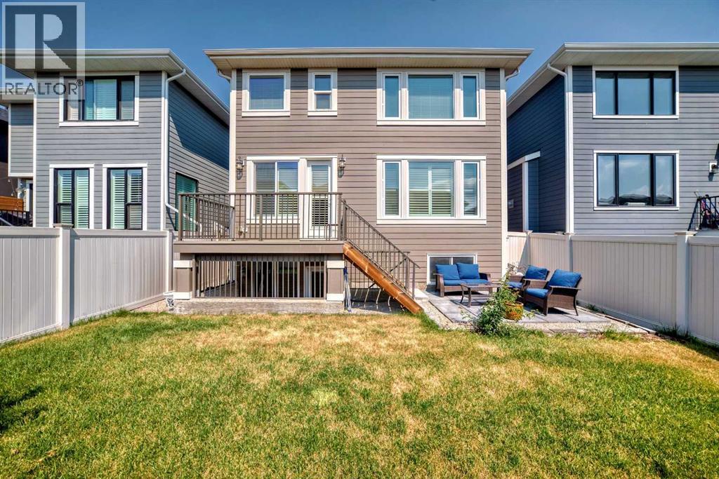 Single Family House for Sale in  West Grove Point SW West Springs Calgary 