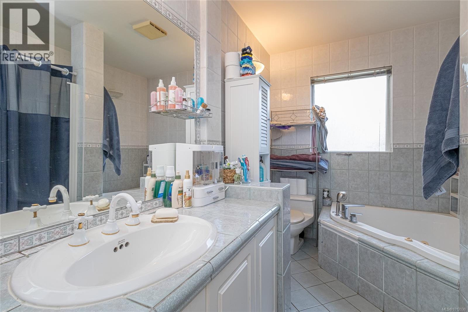 4286 Happy Valley Rd, Metchosin