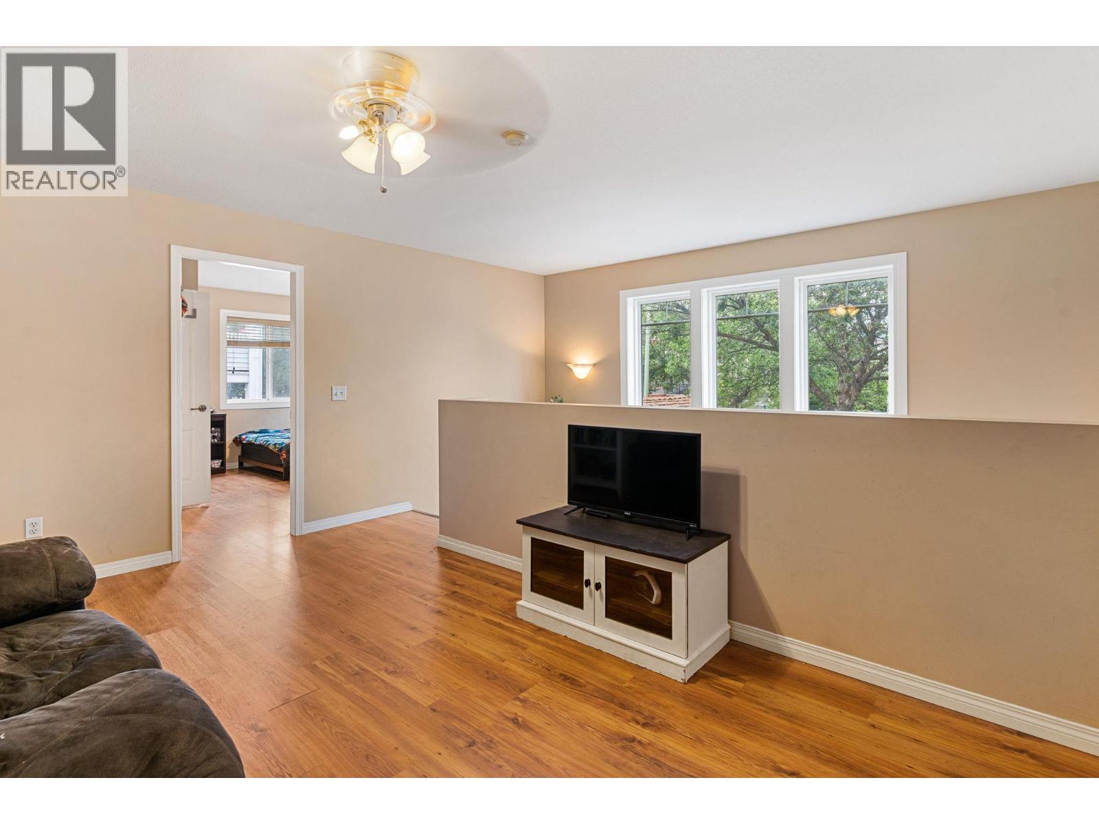 613 Sutherland Avenue, Kelowna