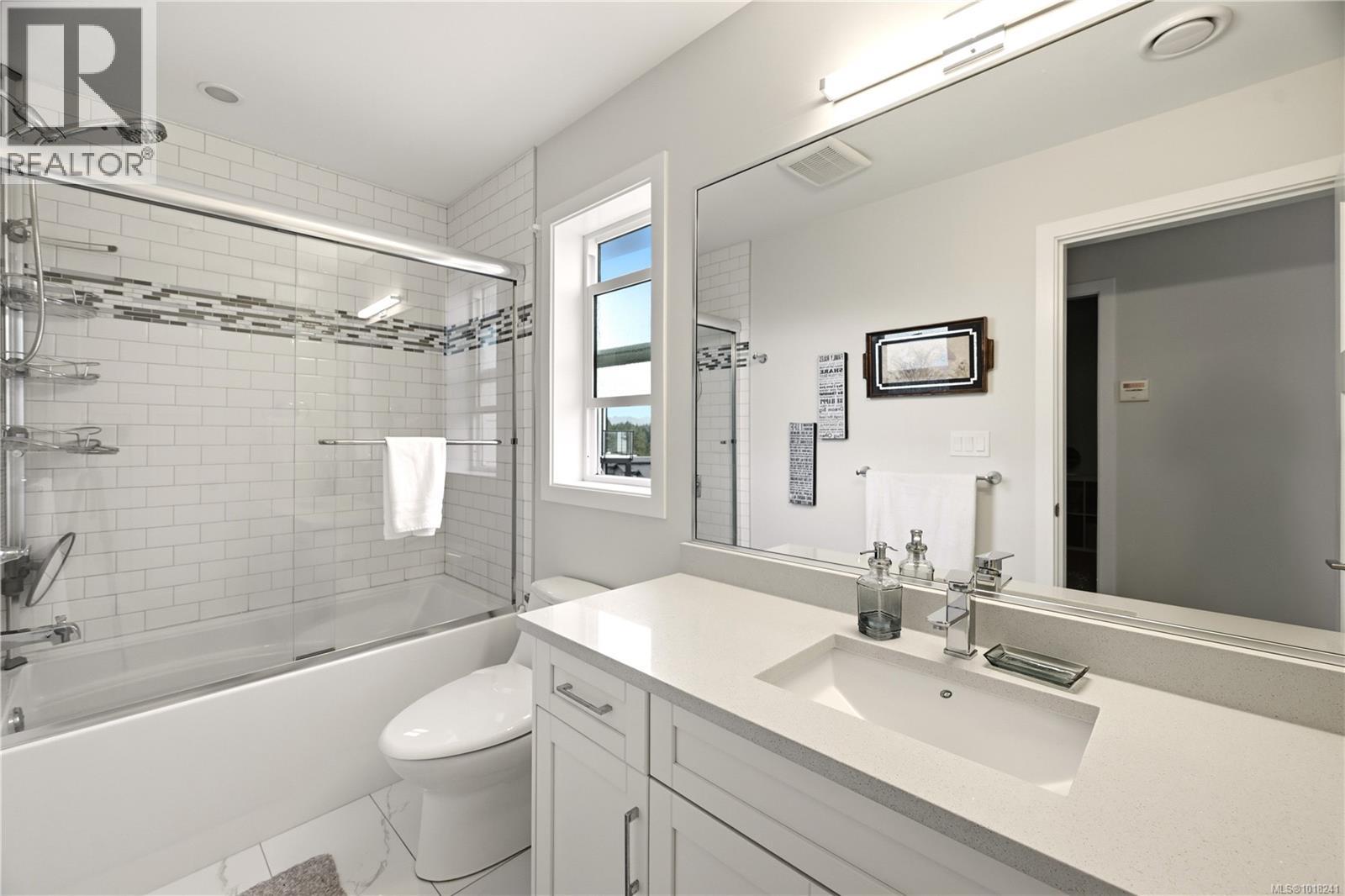  3521 Myles Mansell Road, Langford