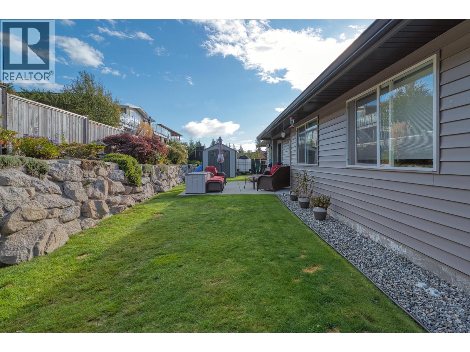 6252 ORACLE ROAD, Sechelt