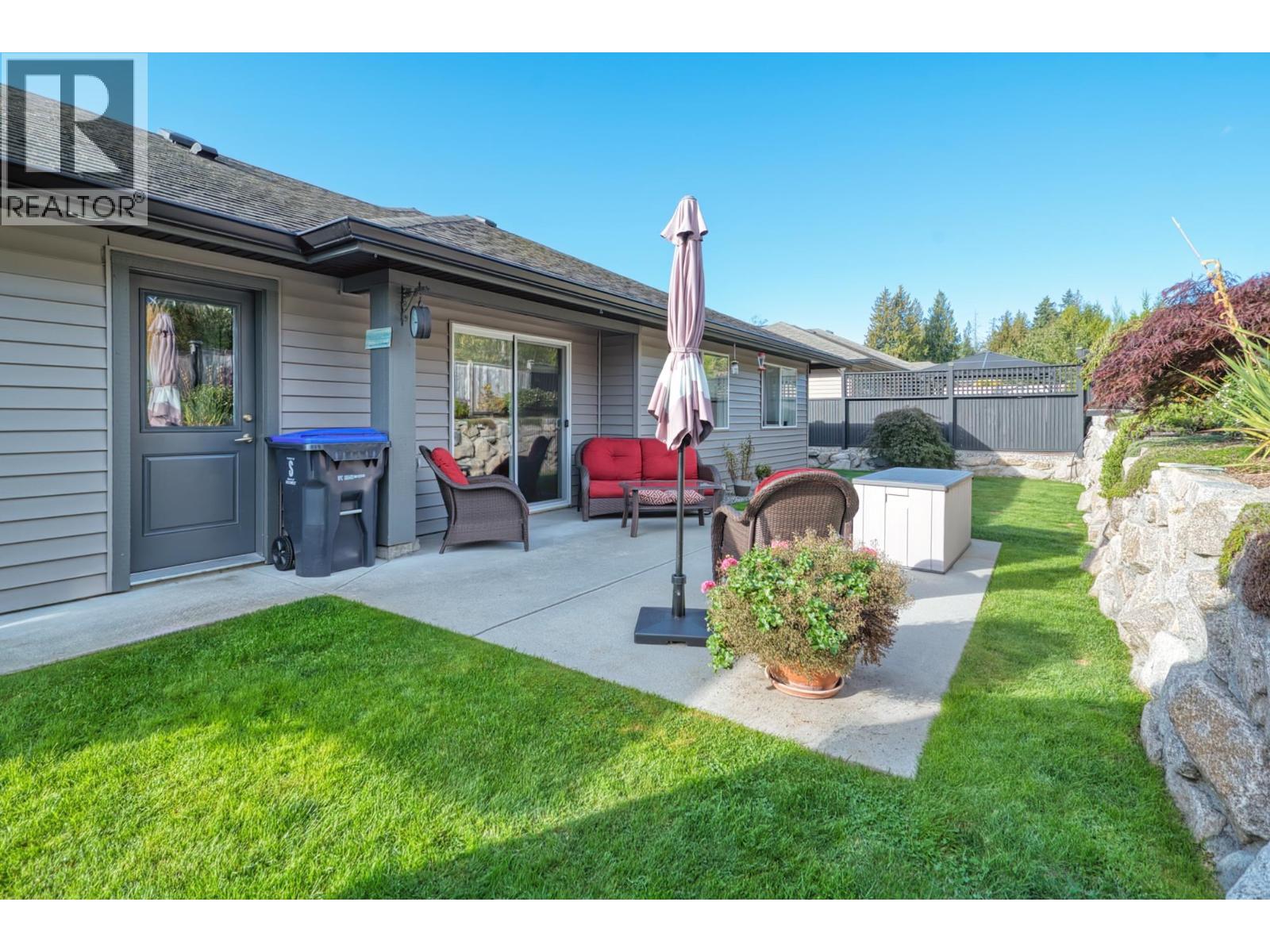 6252 ORACLE ROAD, Sechelt