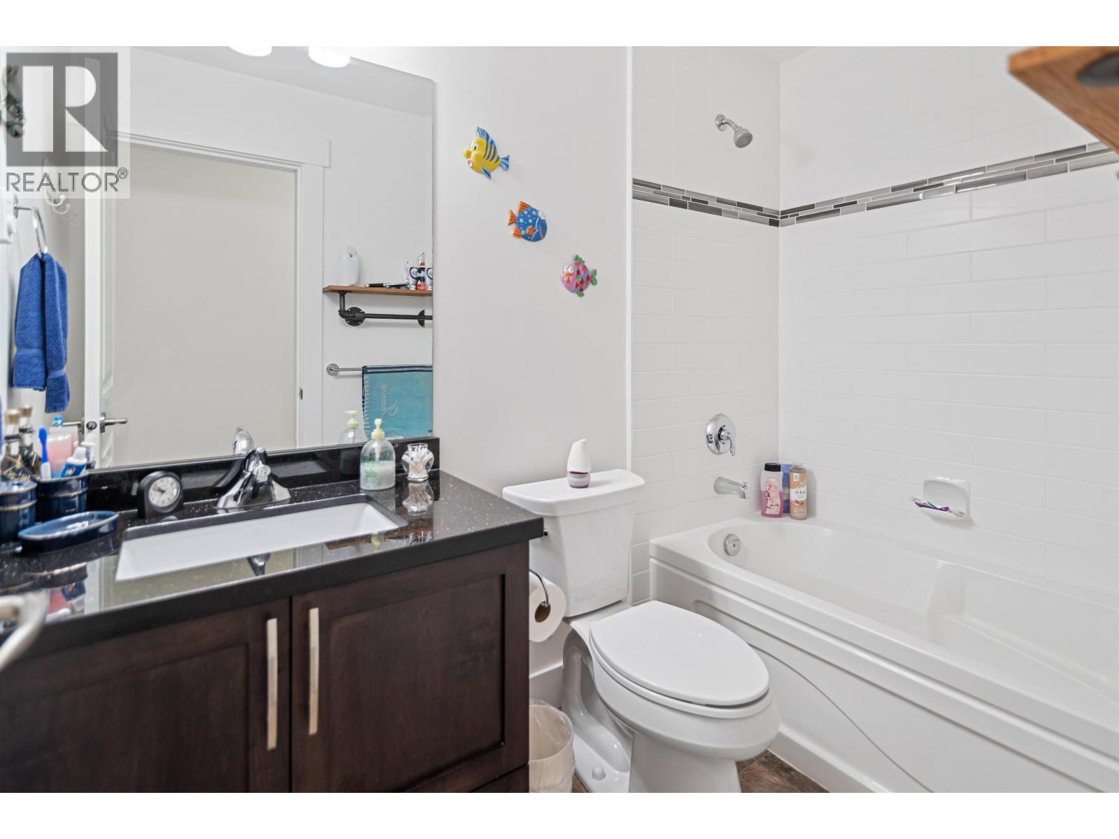 6252 ORACLE ROAD, Sechelt