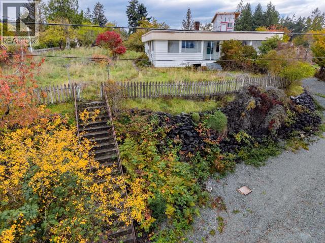 5358 EARL STREET, Texada Island