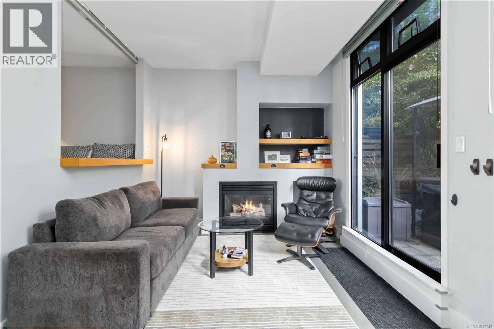 118 409 Swift St, Victoria