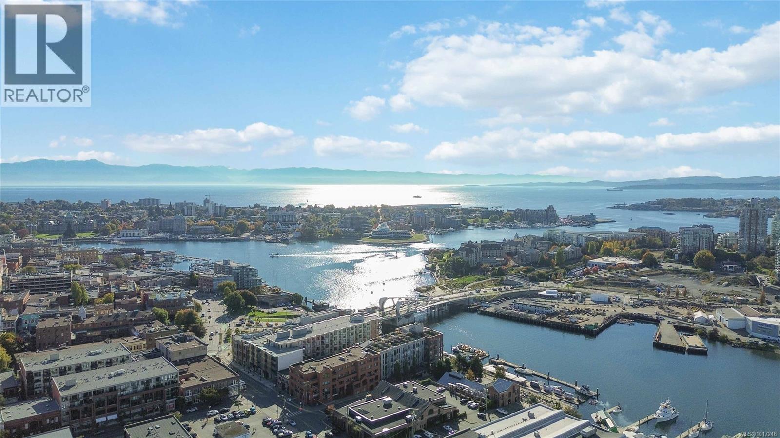 118 409 Swift St, Victoria