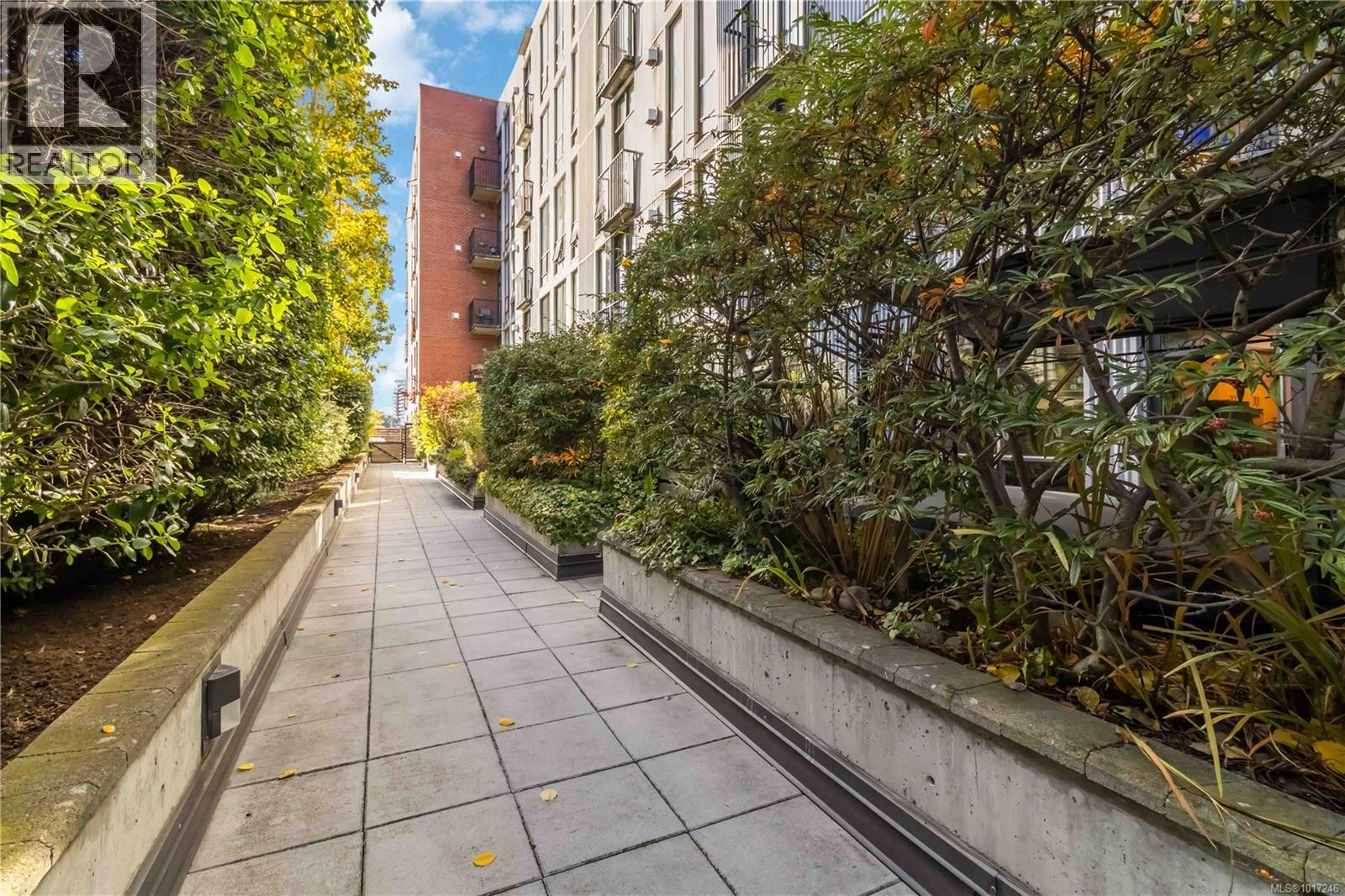 118 409 Swift St, Victoria