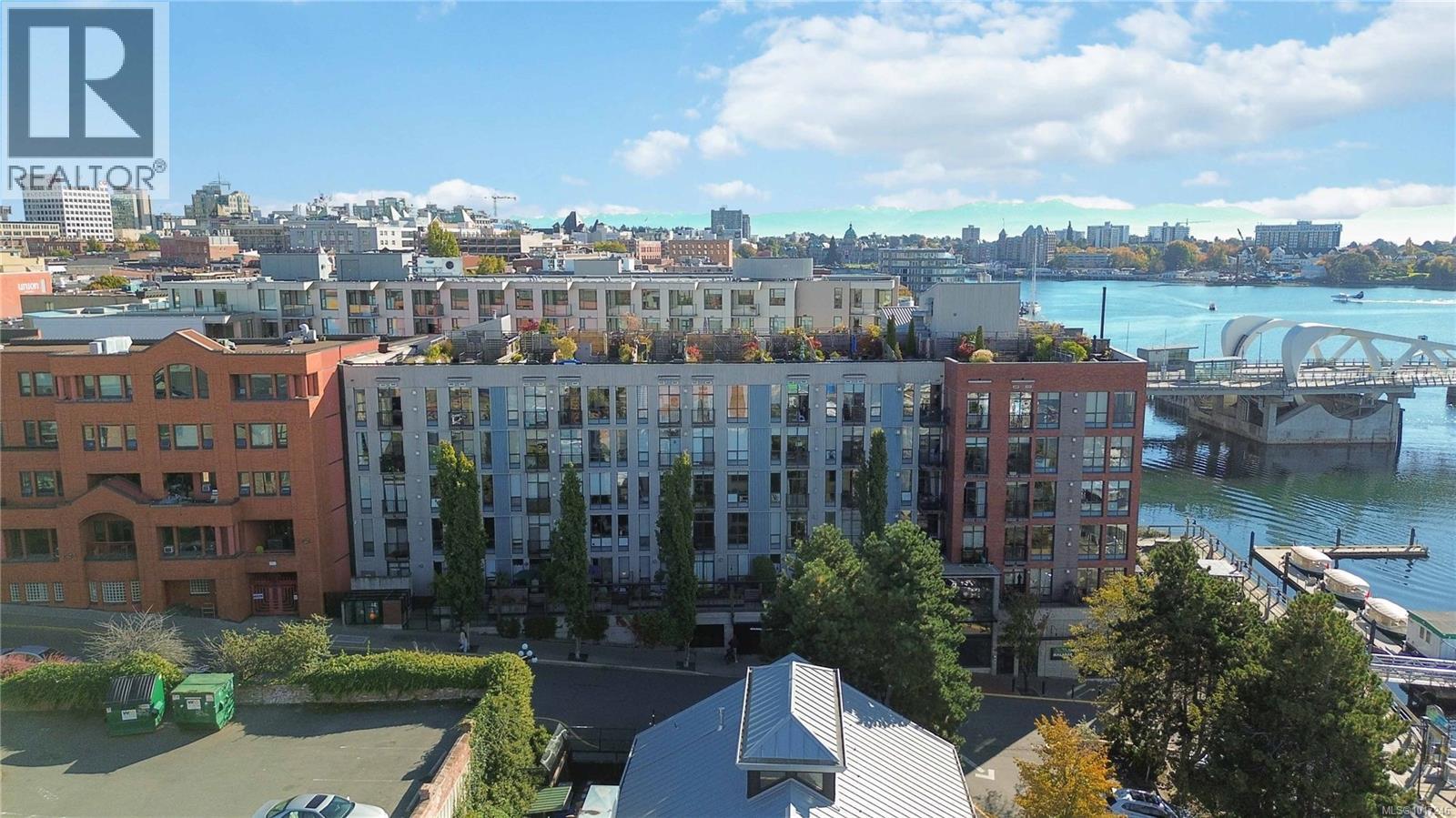 118 409 Swift St, Victoria