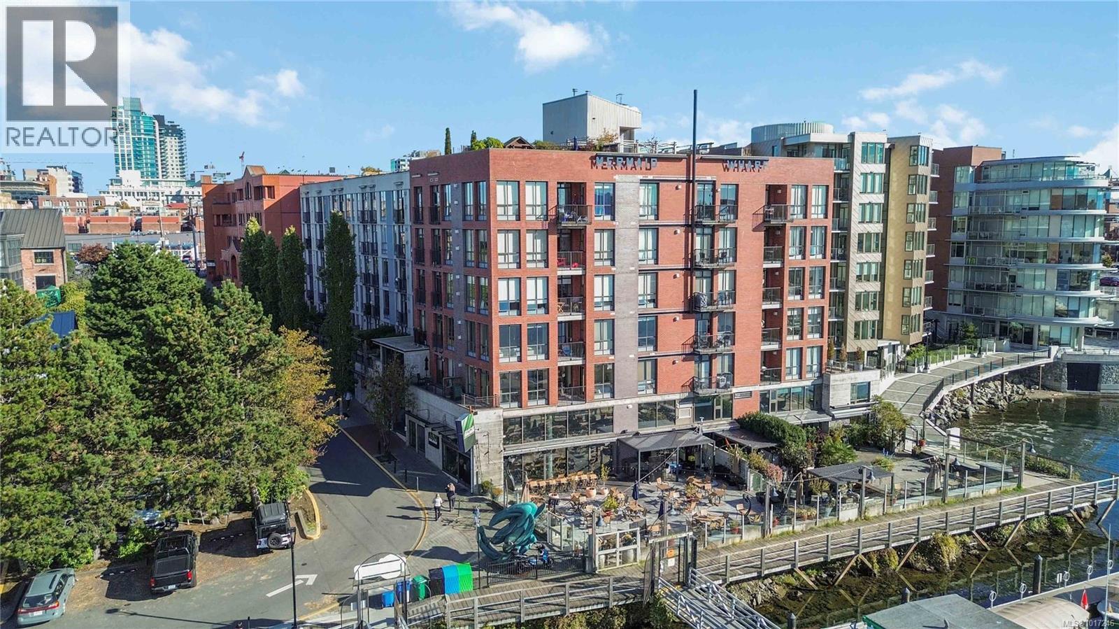 118 409 Swift St, Victoria