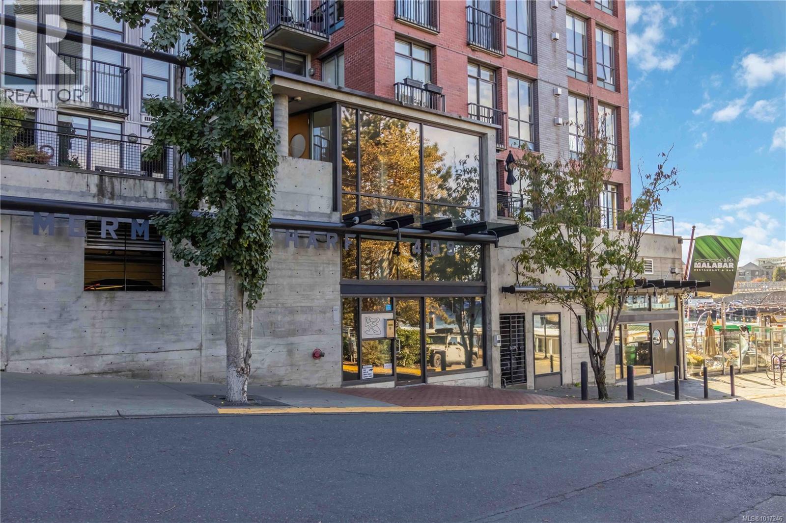 118 409 Swift St, Victoria