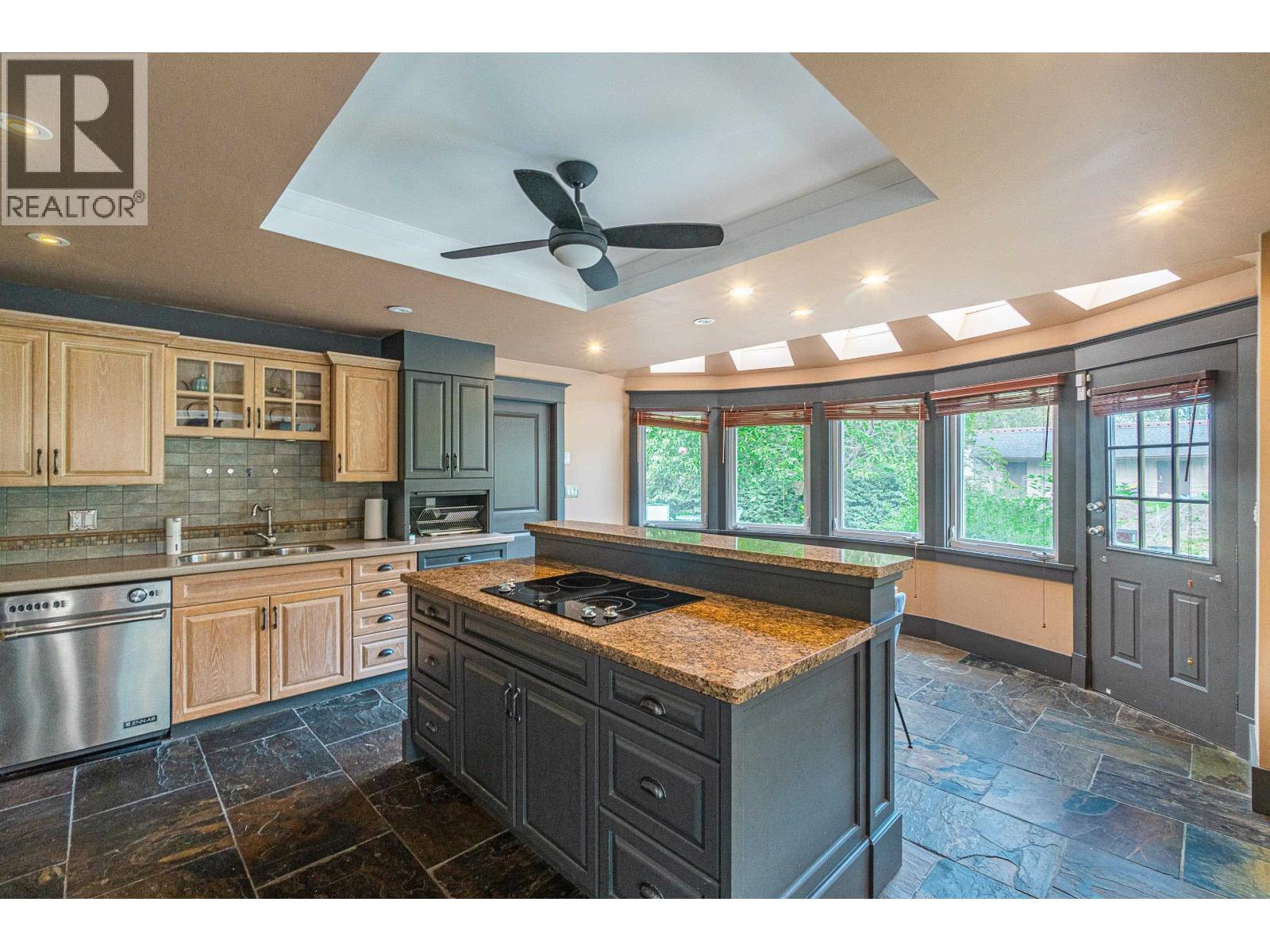 9260 SIDAWAY Road, Richmond