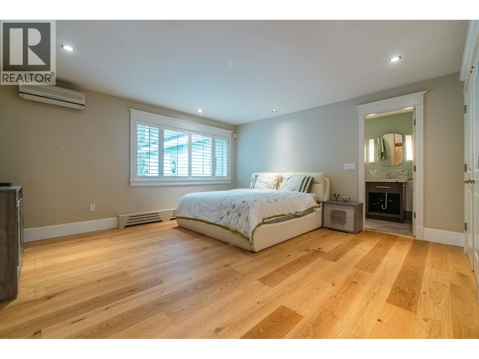 9260 SIDAWAY Road, Richmond