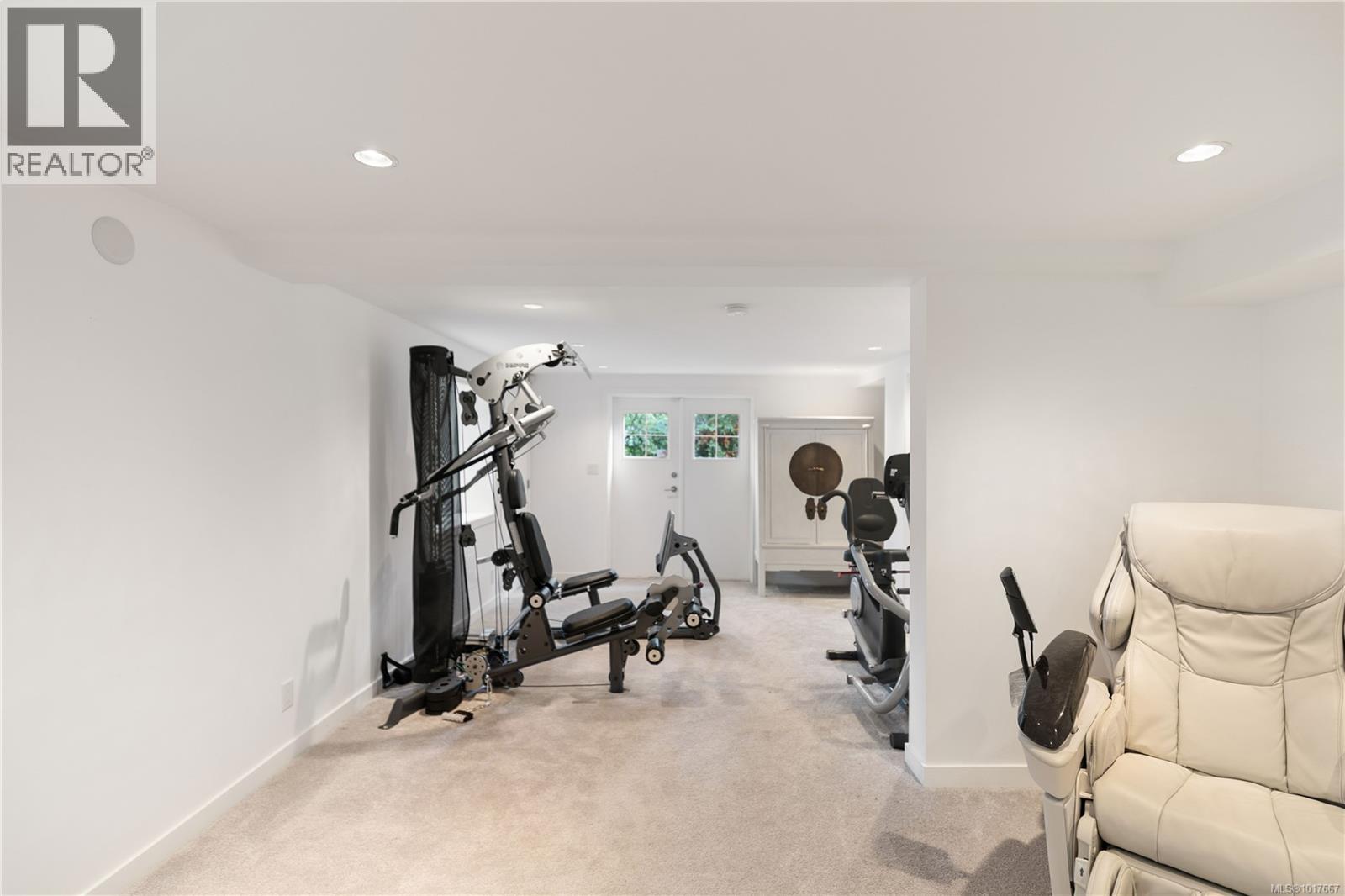  2623 Queenswood Drive, Saanich
