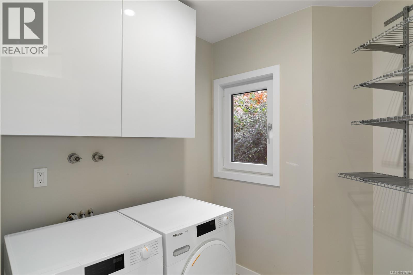  2623 Queenswood Drive, Saanich