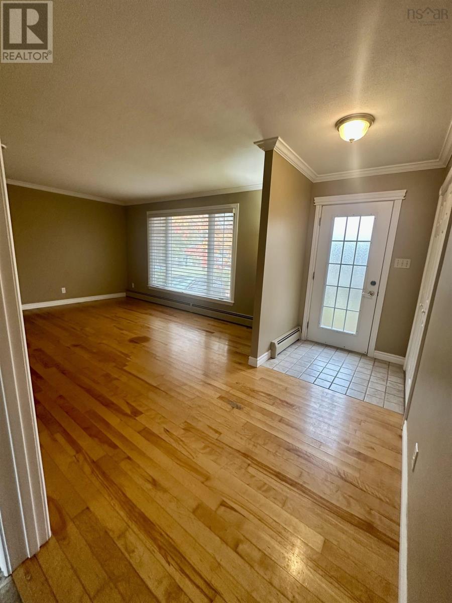 Property 14 of 32 of 104 MacDonald Street