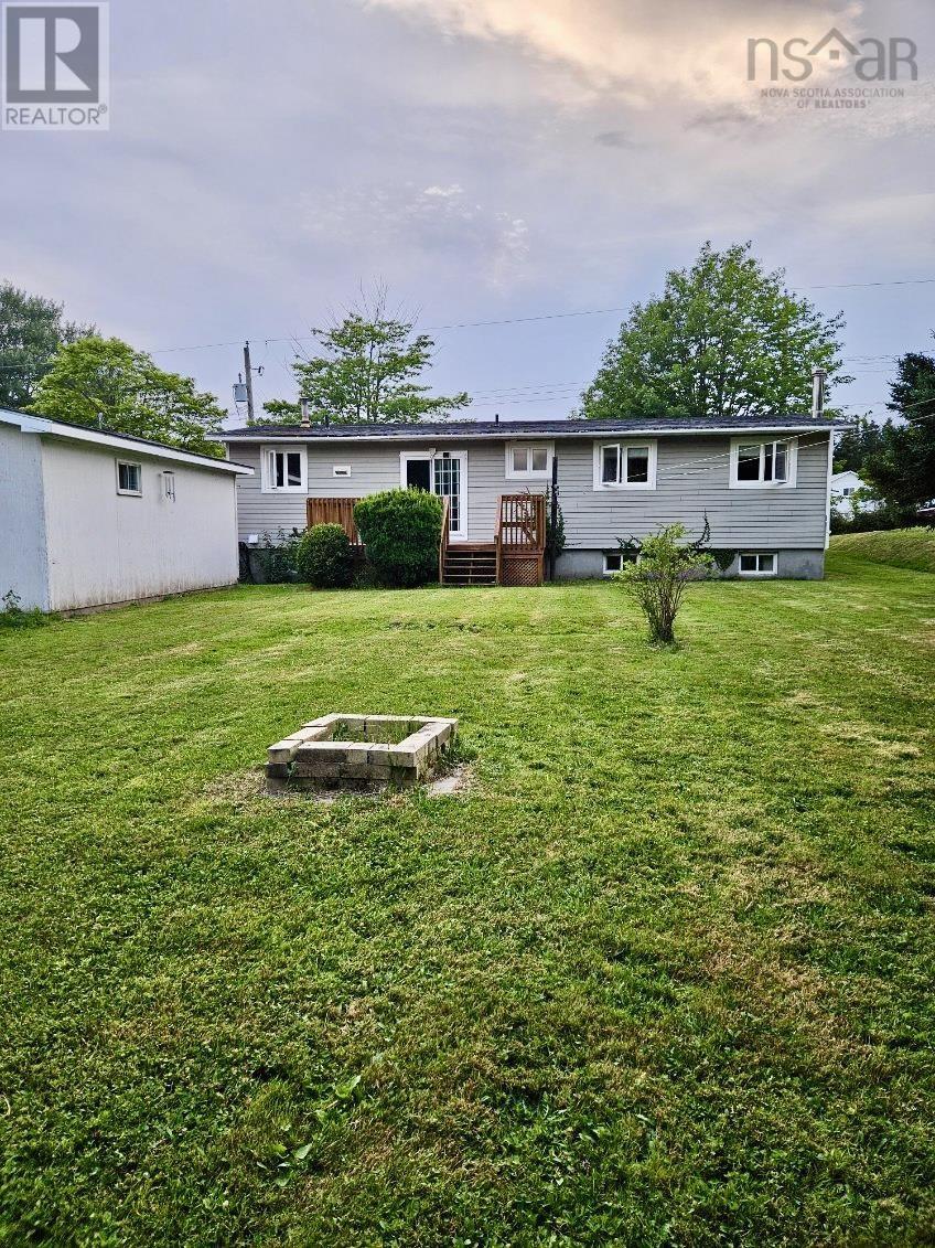 Property 2 of 32 of 104 MacDonald Street