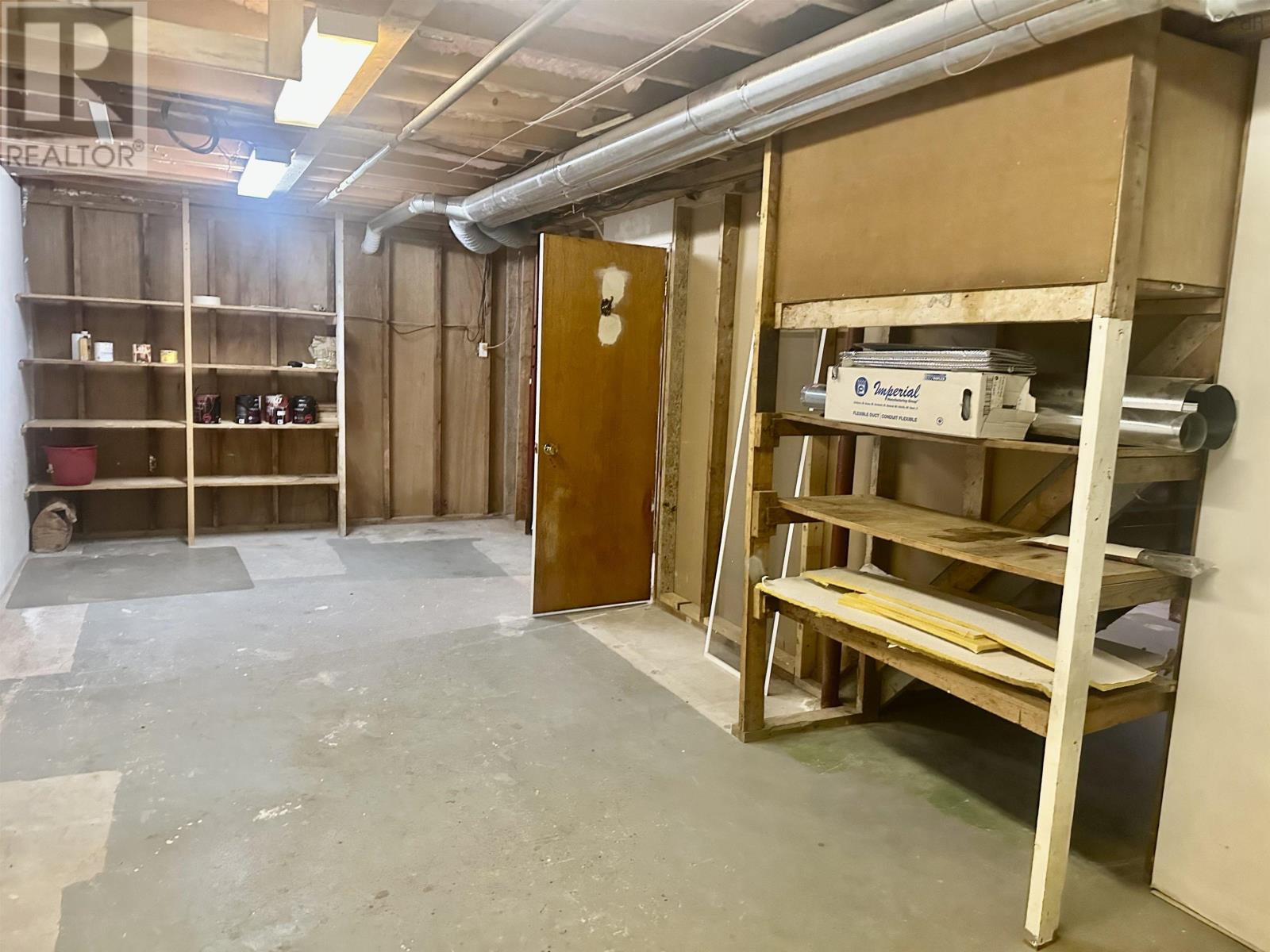 Property 32 of 32 of 104 MacDonald Street