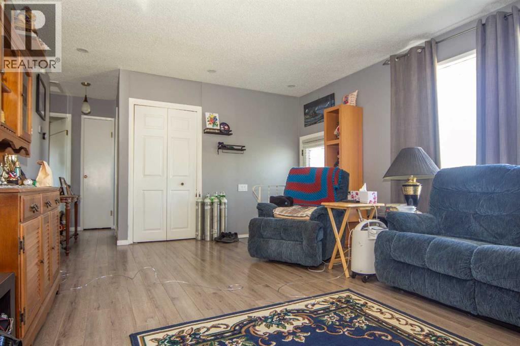 Single Family House Bungalow for Sale in  Penedo Crescent SE Penbrooke Meadows Calgary 