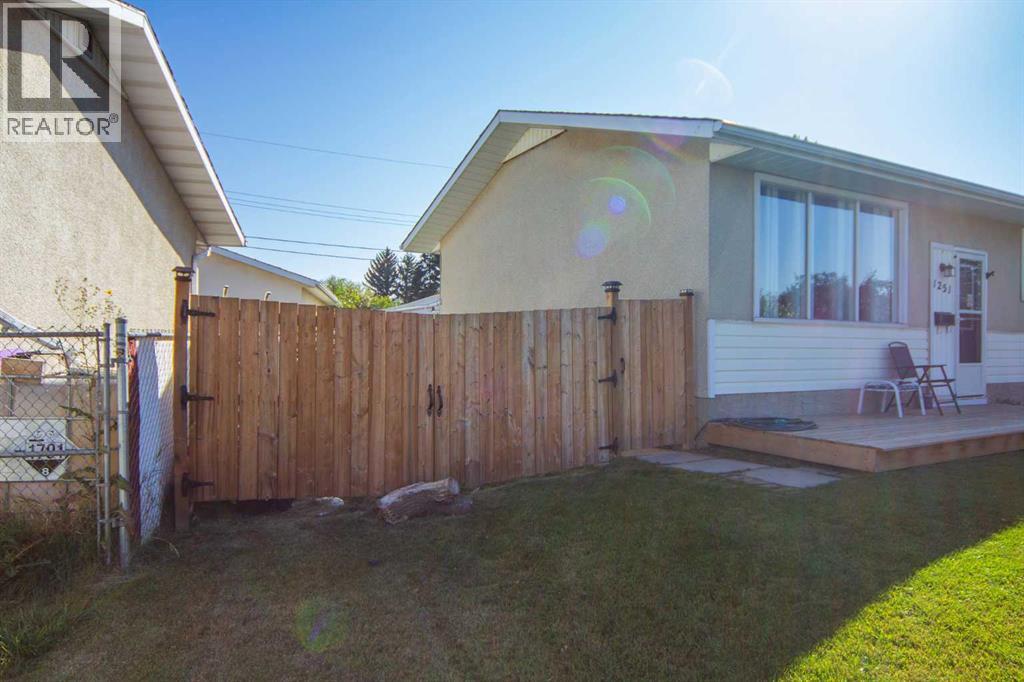 Single Family House Bungalow for Sale in  Penedo Crescent SE Penbrooke Meadows Calgary 