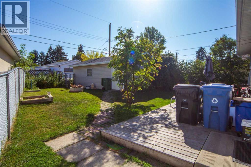 Single Family House Bungalow for Sale in  Penedo Crescent SE Penbrooke Meadows Calgary 