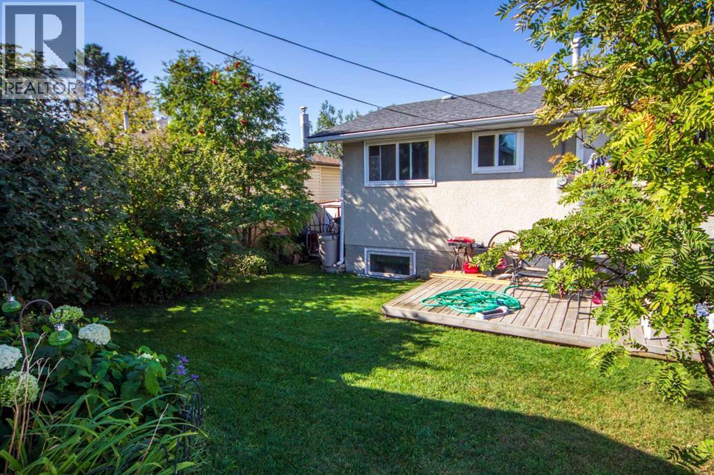 Single Family House Bungalow for Sale in  Penedo Crescent SE Penbrooke Meadows Calgary 