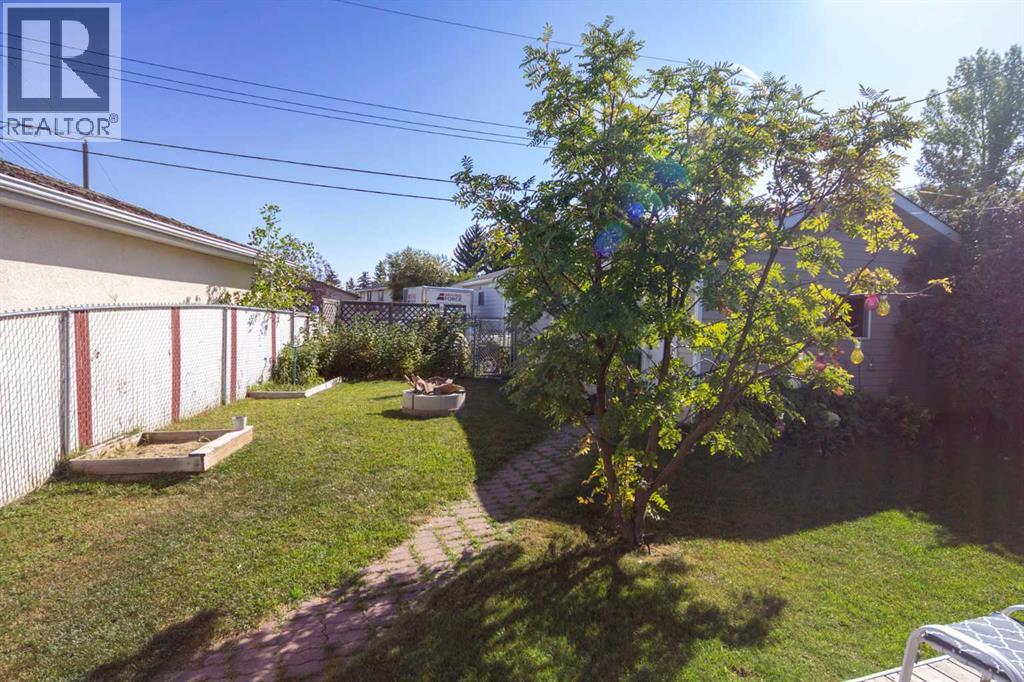 Single Family House Bungalow for Sale in  Penedo Crescent SE Penbrooke Meadows Calgary 