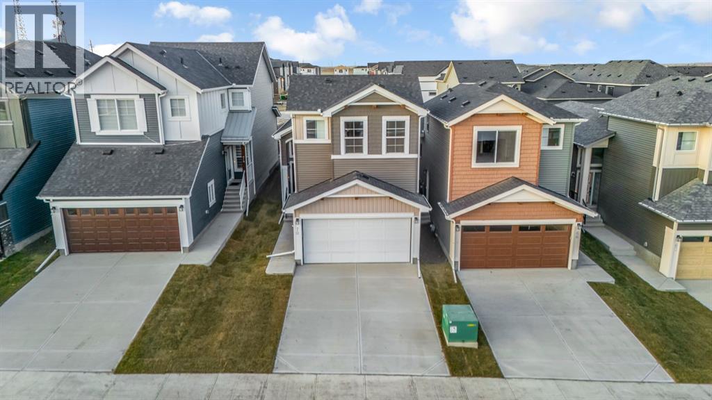 Single Family House 3 Level for Sale in  Homestead Common NE Homestead Calgary 