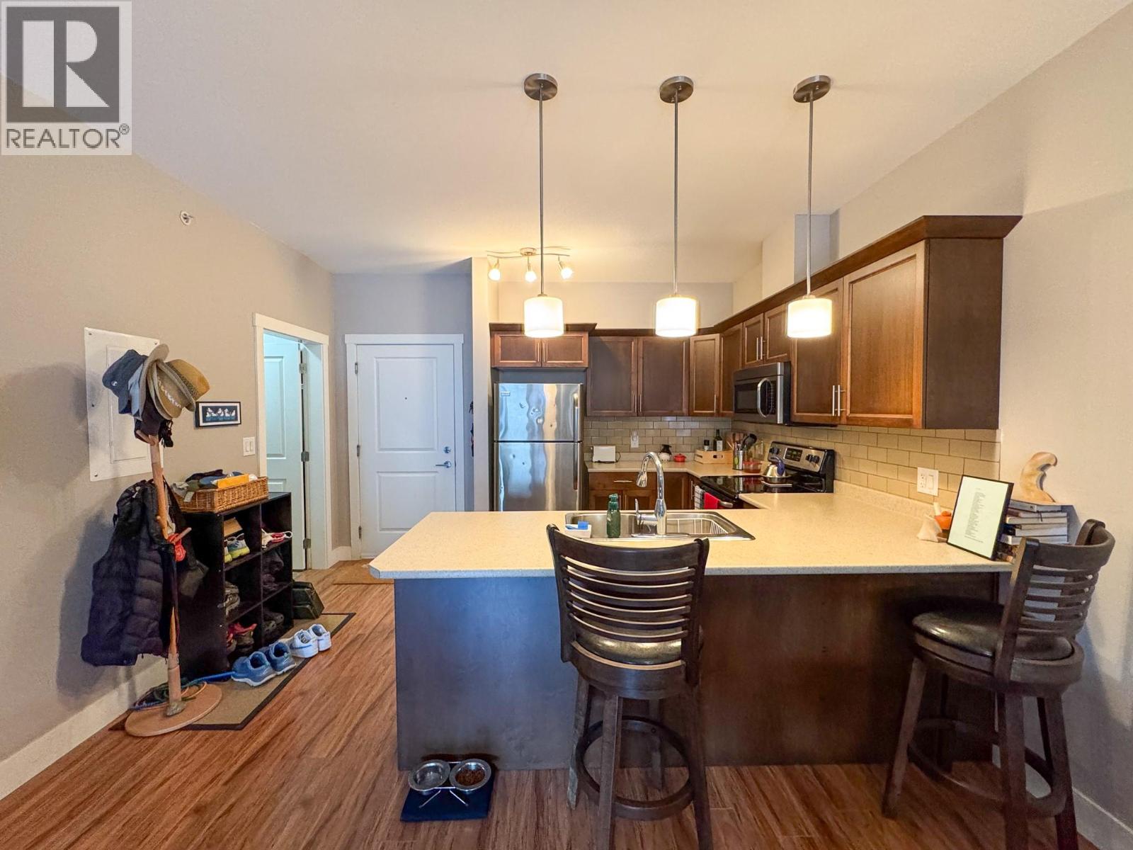 1701 MENZIES Street Unit# 305, Merritt