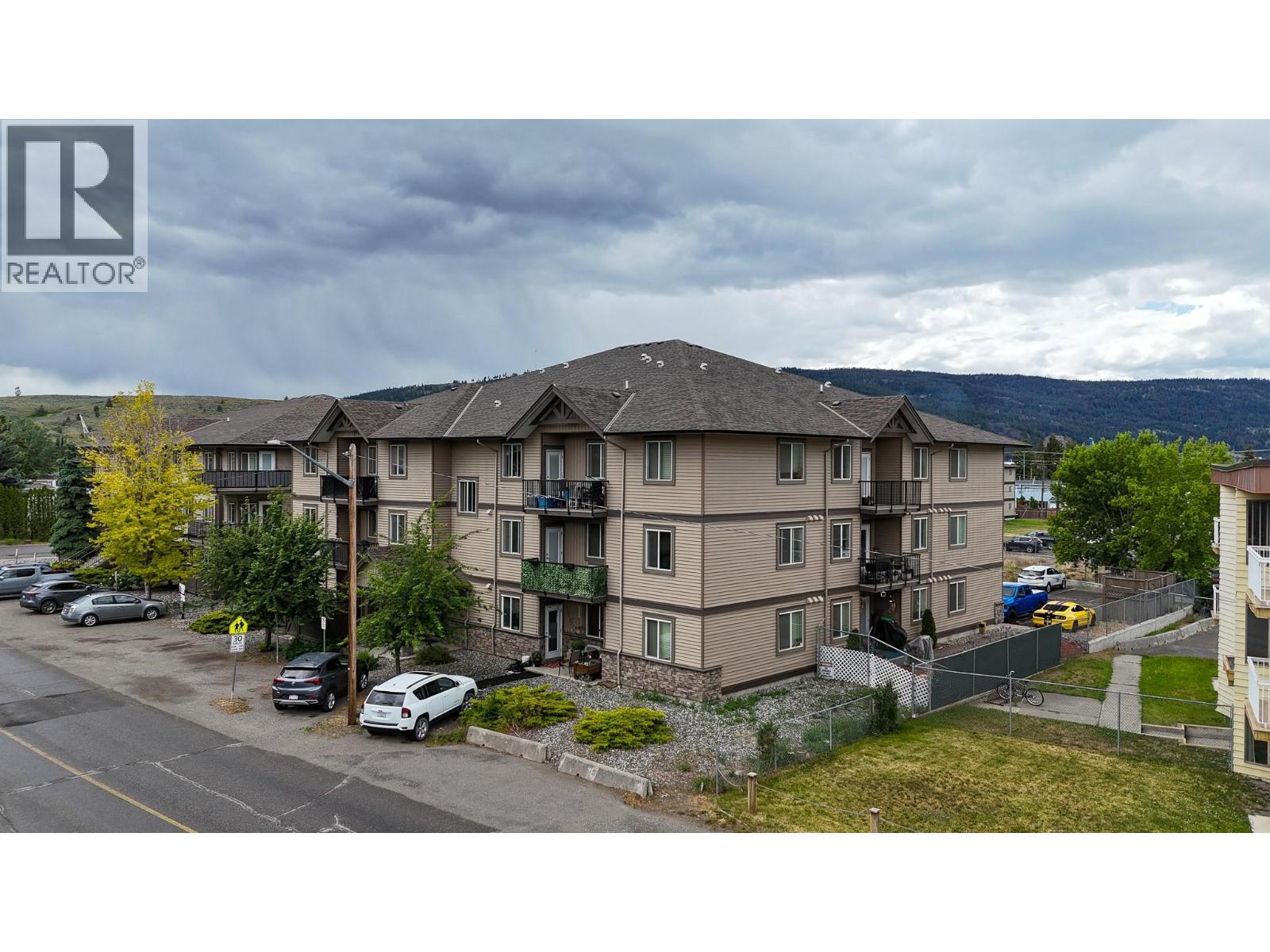 1701 MENZIES Street Unit# 305, Merritt