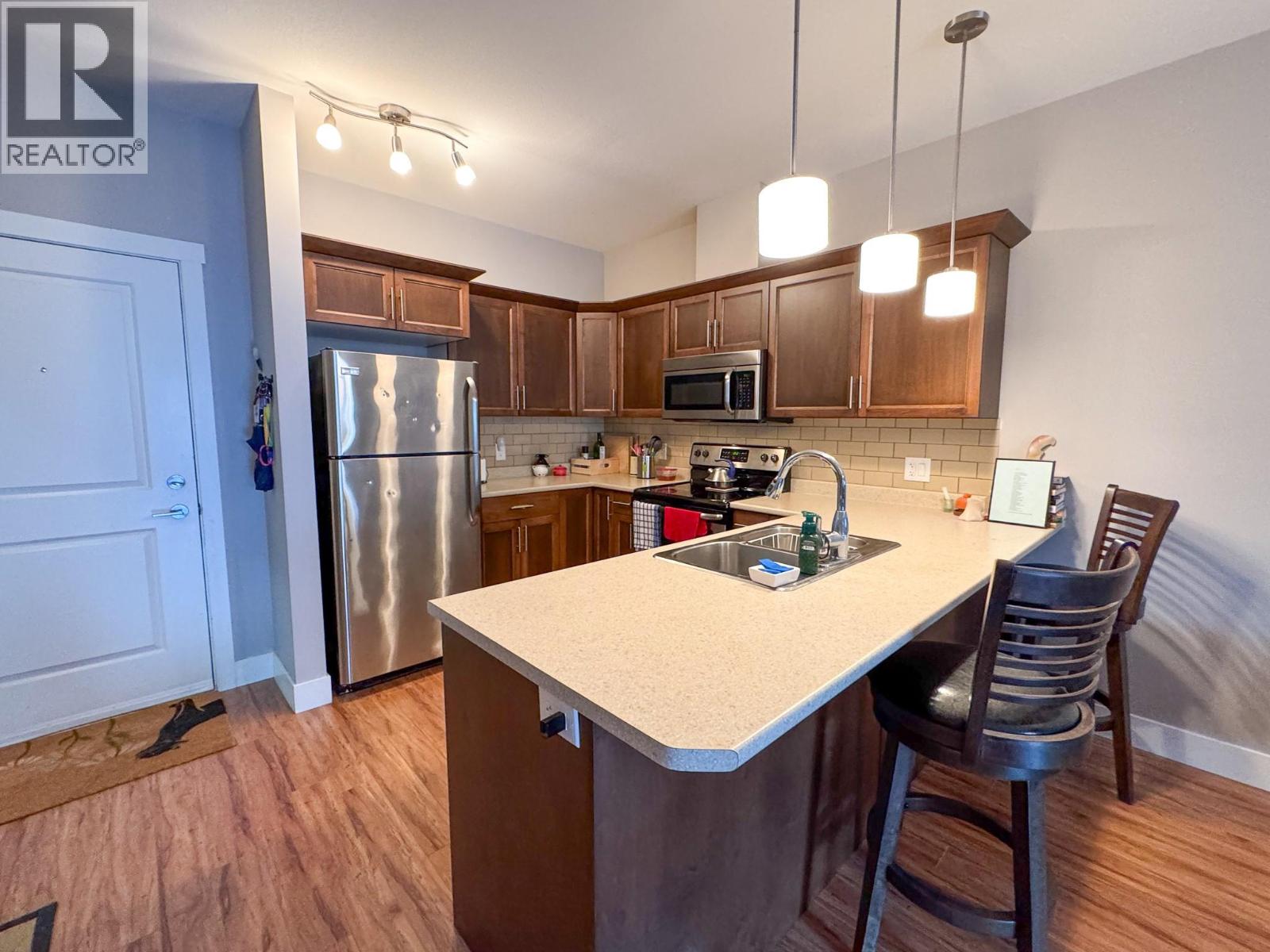 1701 MENZIES Street Unit# 305, Merritt