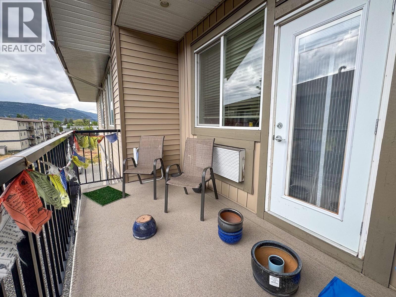 1701 MENZIES Street Unit# 305, Merritt
