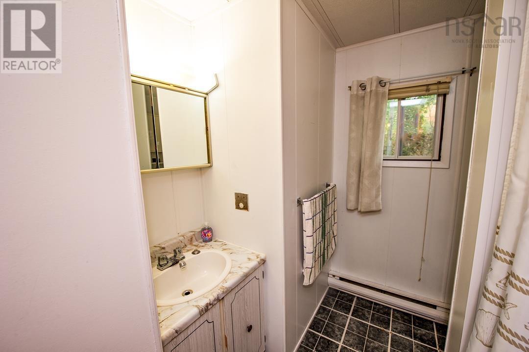 Property 24 of 40 of 386 Rocky Lake Drive