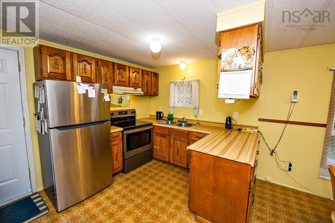 Property 9 of 40 of 386 Rocky Lake Drive