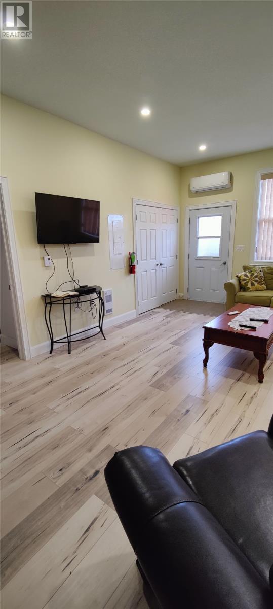 50 Harbour Drive thumbnail 29