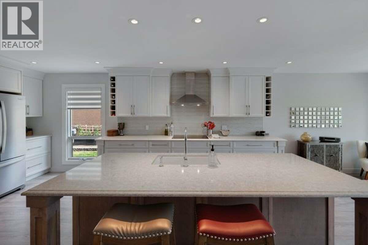 98 615 Glenmeadows Road, Kelowna