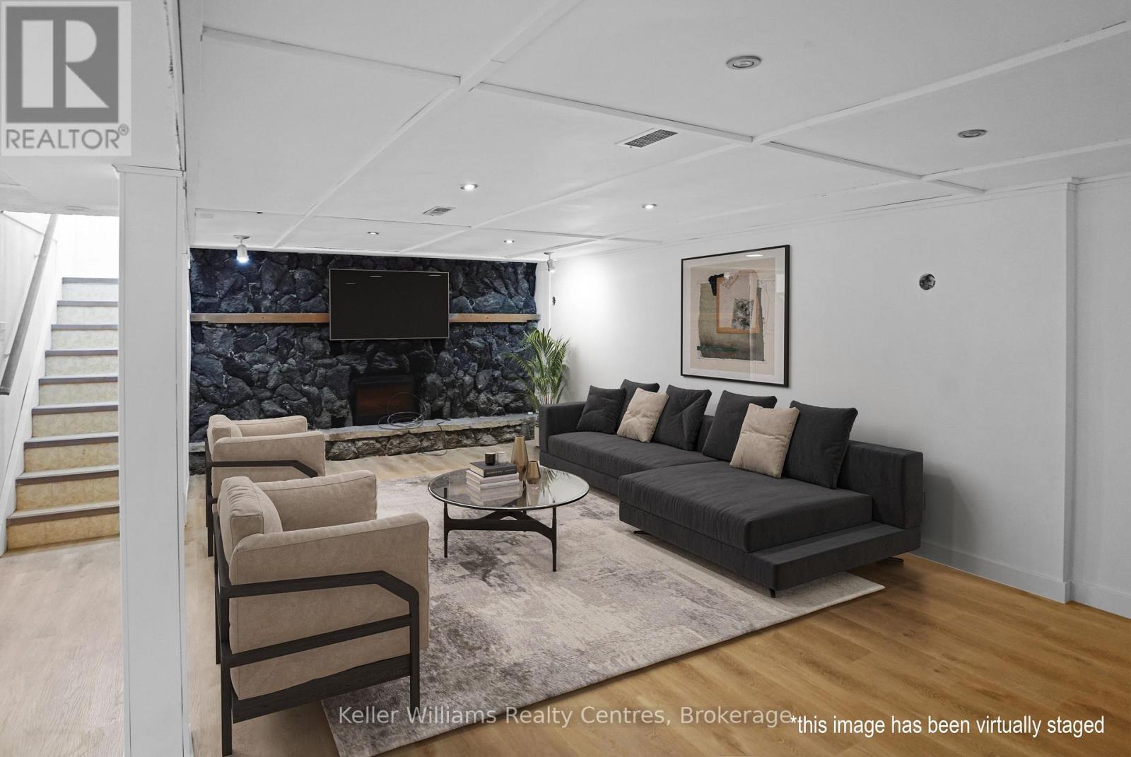 470 7TH STREET - Photo 2 of 50, Hanover, Ontario