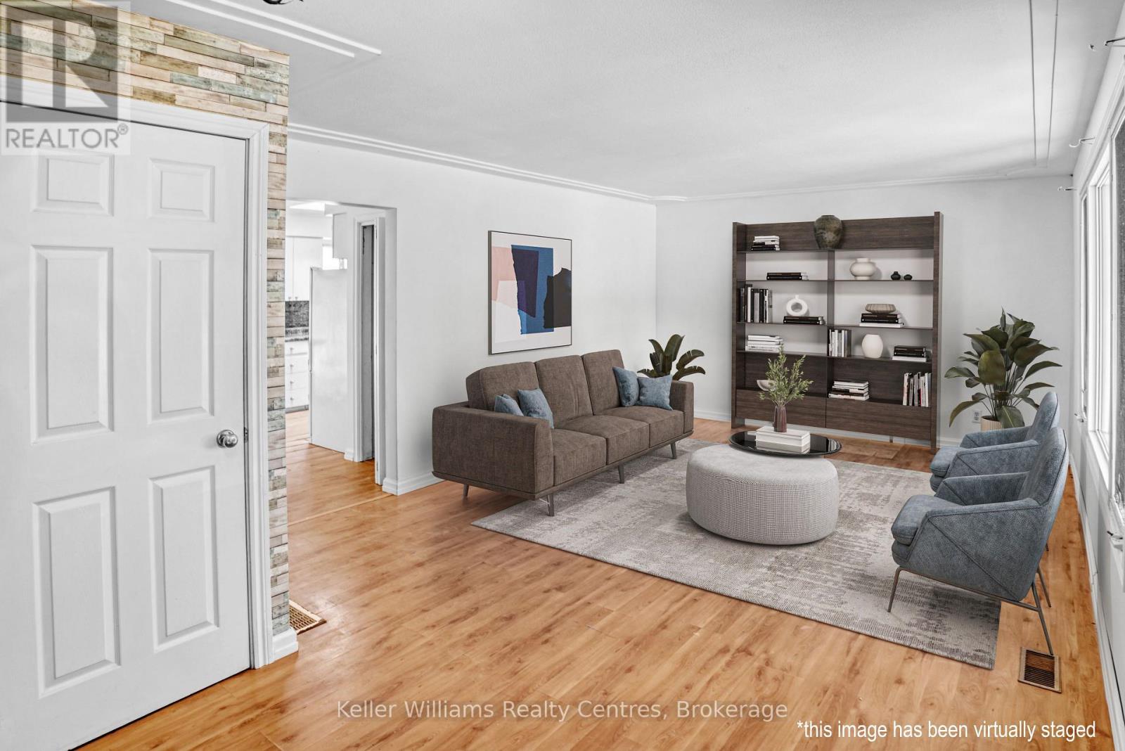 470 7TH STREET - Photo 3 of 50, Hanover, Ontario