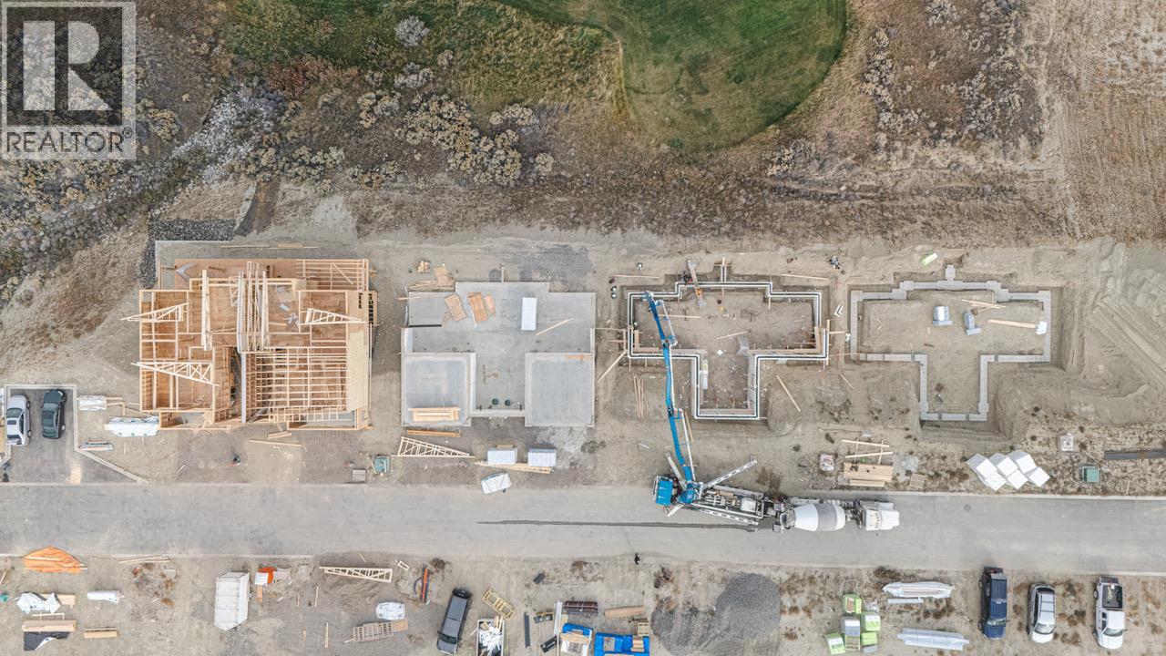 38 RUE CHEVAL NOIR Unit# 327, Kamloops