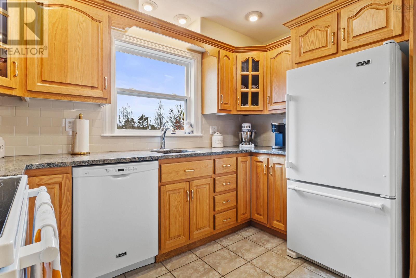 Property 8 of 37 of 677 Westwood Boulevard