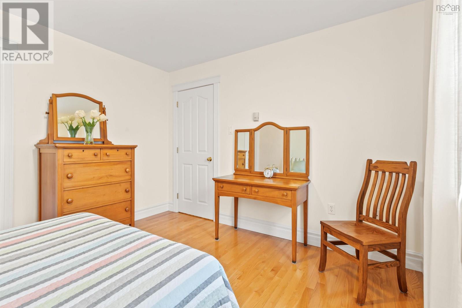 Property 26 of 37 of 677 Westwood Boulevard