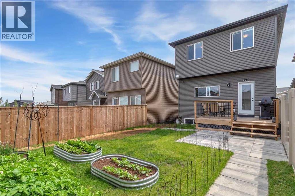 Single Family House for Sale in  Haskayne Drive NW Haskayne Calgary 