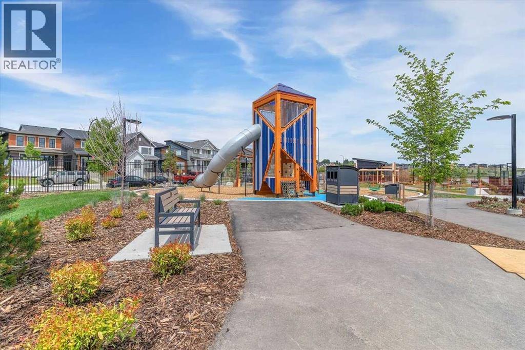 Single Family House for Sale in  Haskayne Drive NW Haskayne Calgary 