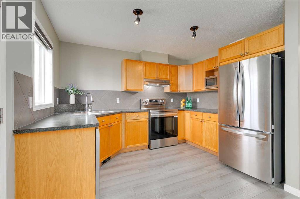 Single Family House for Sale in  Saddlebrook Place NE Saddle Ridge Calgary 
