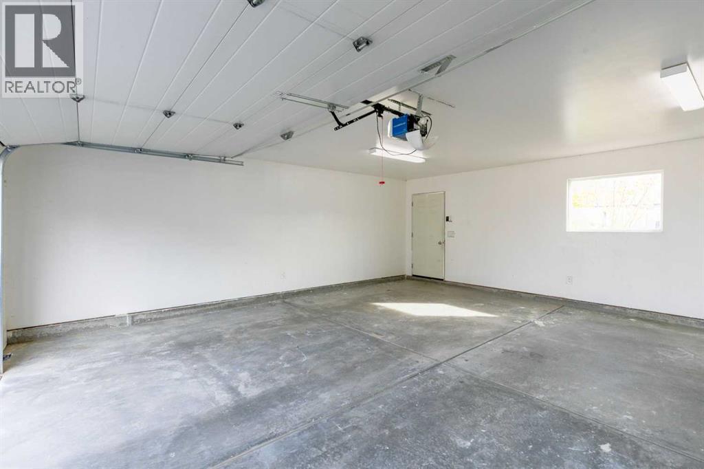 Single Family House for Sale in  Saddlebrook Place NE Saddle Ridge Calgary 