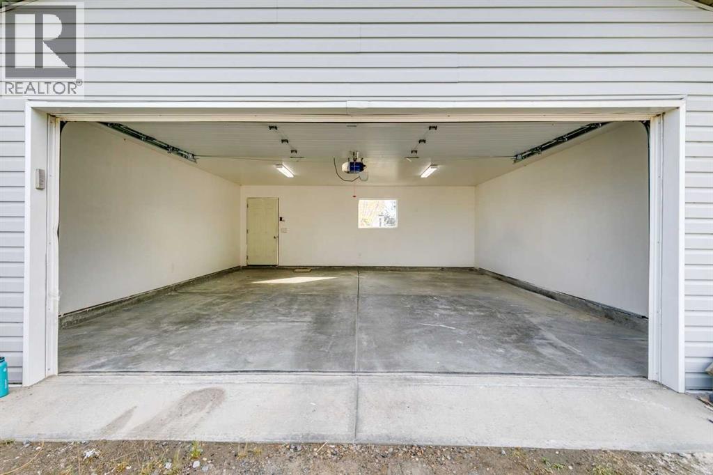 Single Family House for Sale in  Saddlebrook Place NE Saddle Ridge Calgary 