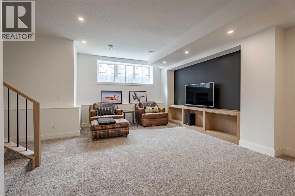 Single Family House for Sale in   Street NW Capitol Hill Calgary 