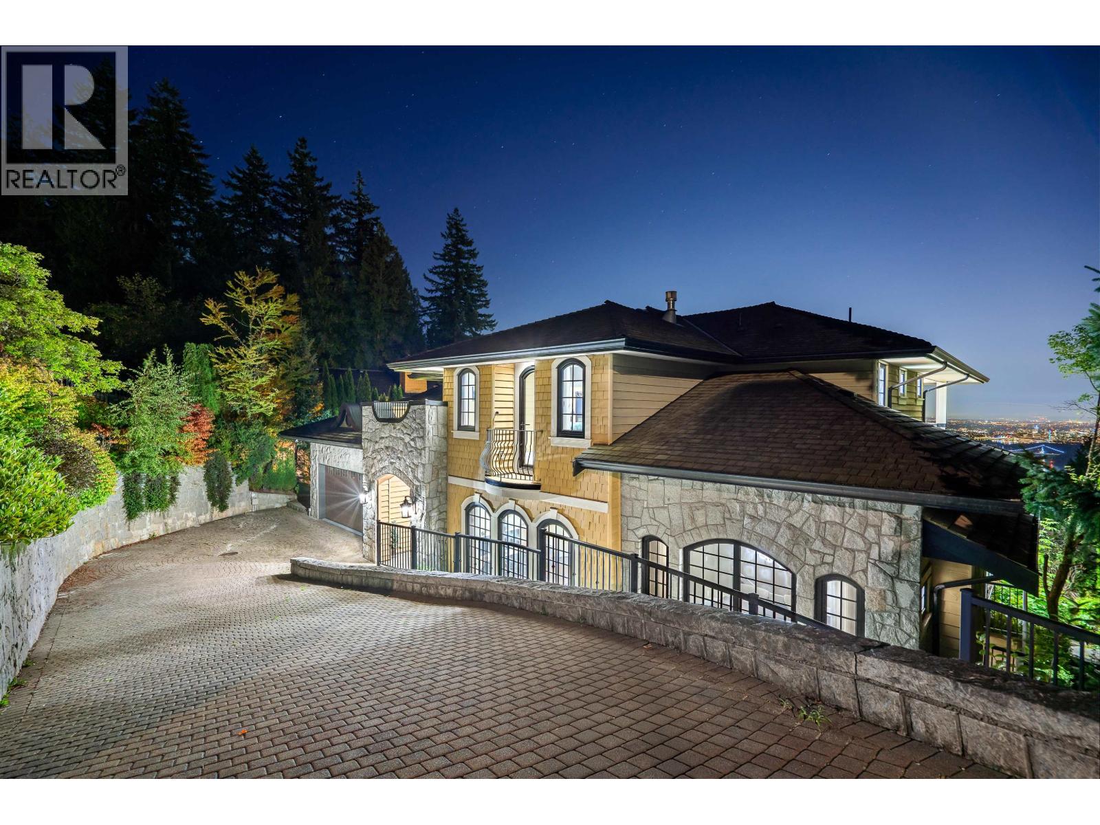 2336 KADLEC COURT, West Vancouver