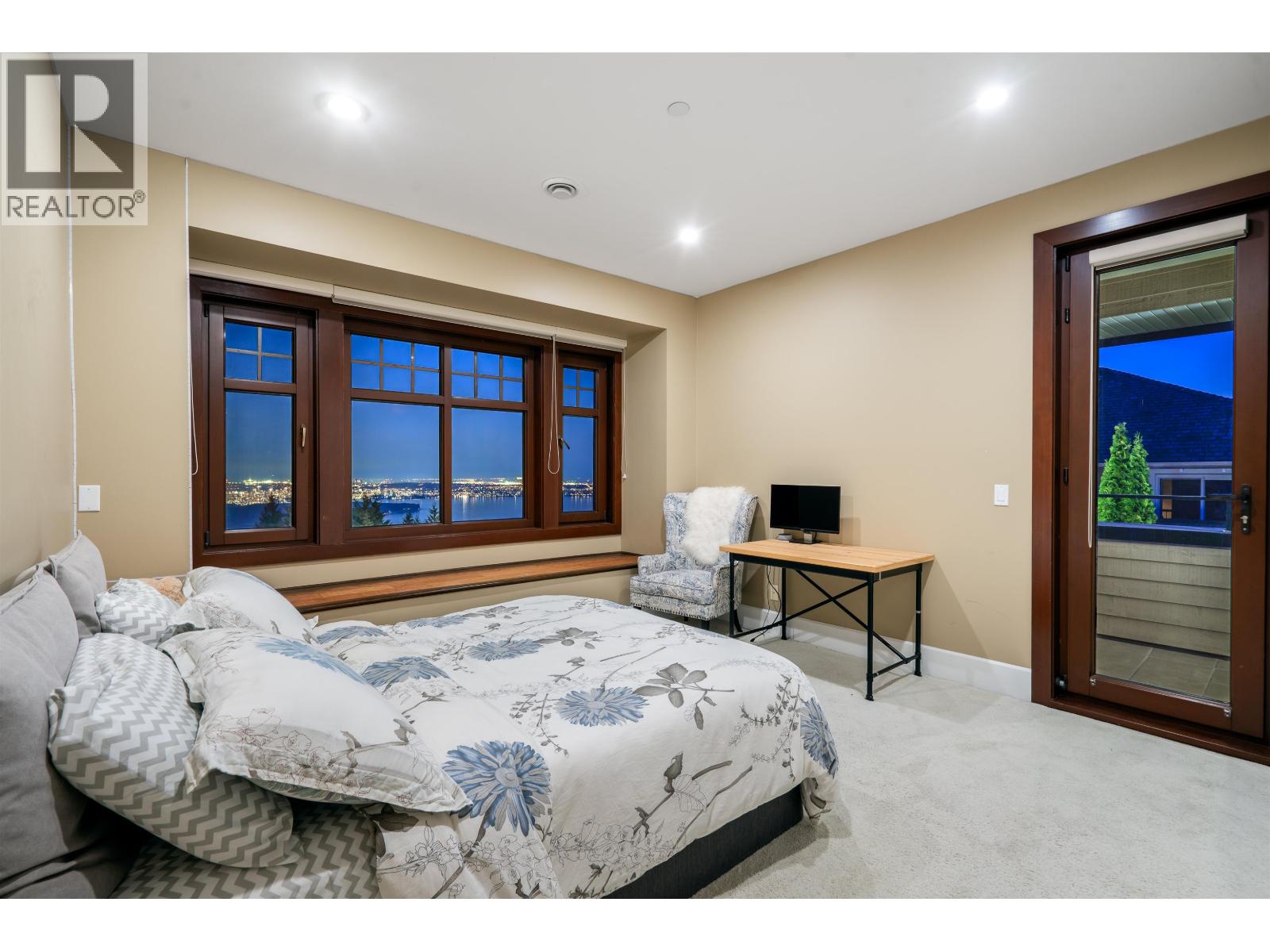 2336 KADLEC COURT, West Vancouver