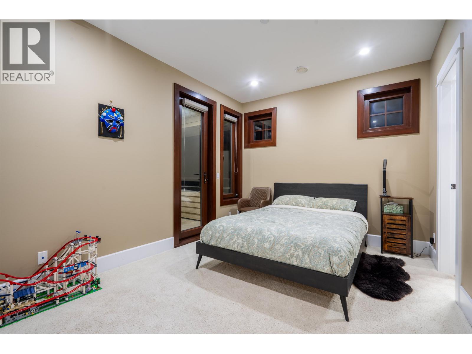 2336 KADLEC COURT, West Vancouver